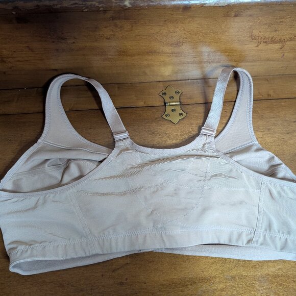 Glamorise MagicLift Front-Closure Posture Back Café Tan Biege 42D - Picture 6 of 7